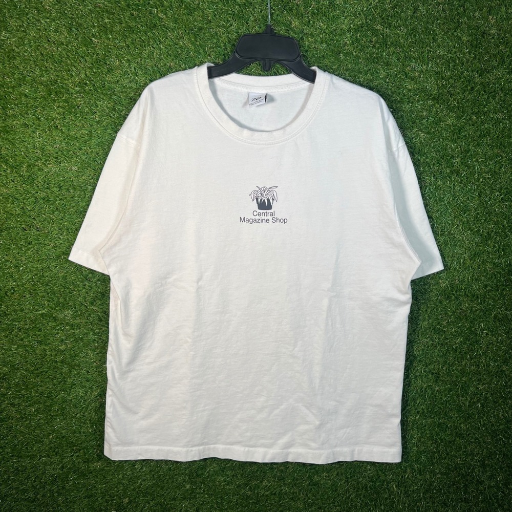 Zara Mens XL White Central Magazine Shop Graphic T-Shirt Relaxed Fit Short Sleev